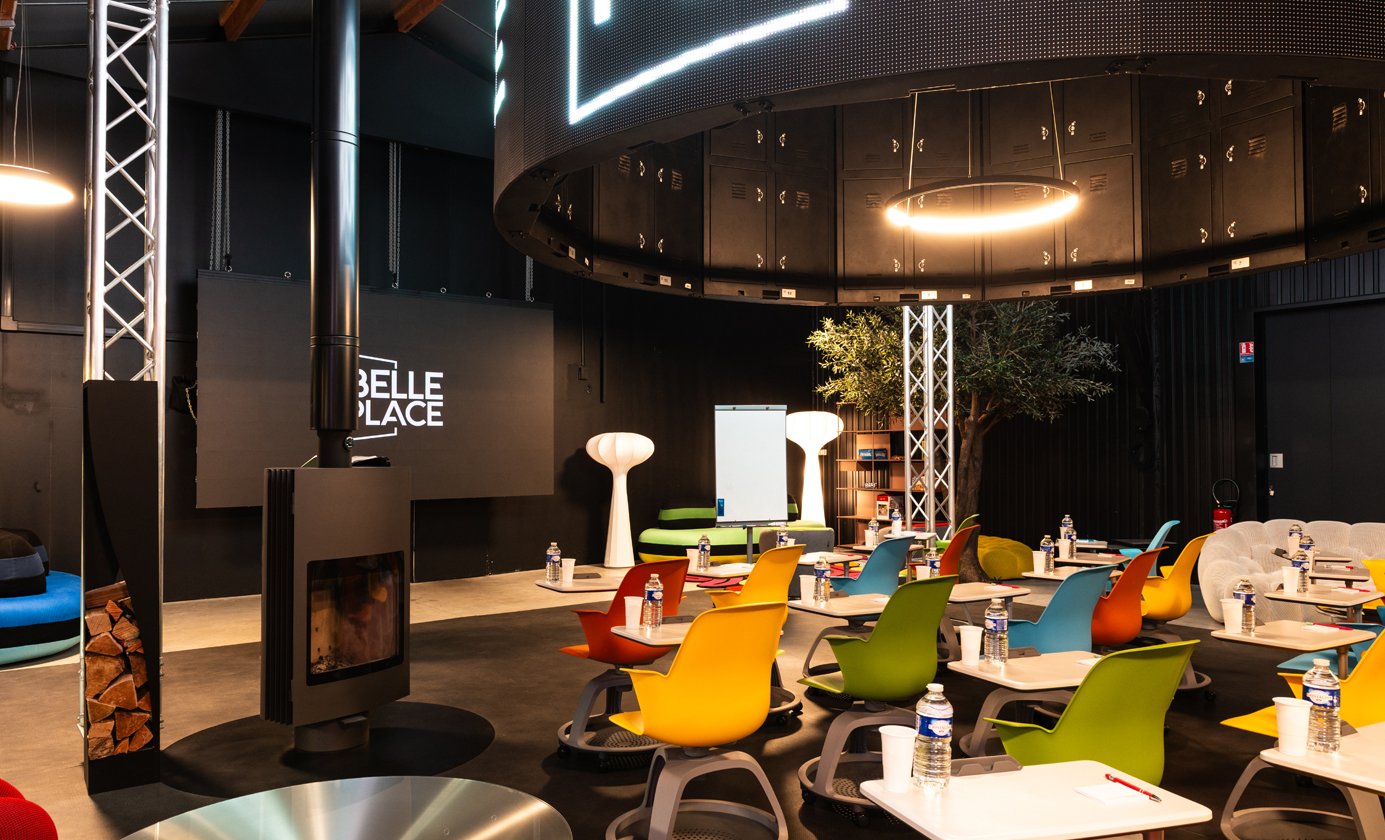 belle-place-accueil-presentation-espace-cylindre1